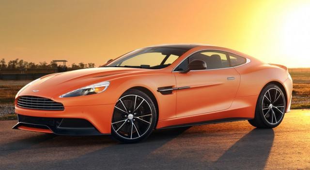 Aston Martin Vanquish. 3.6 saniyede 100 km / s hıza Hızlanma