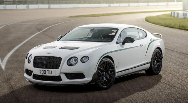 Bentley Continental GT3-R. 3.4 saniyede 100 km / s hıza Hızlanma.