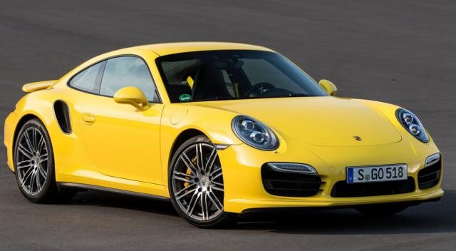 Porsche 911 Turbo. 3,0 saniyede 100 km / s hıza Hızlanma.