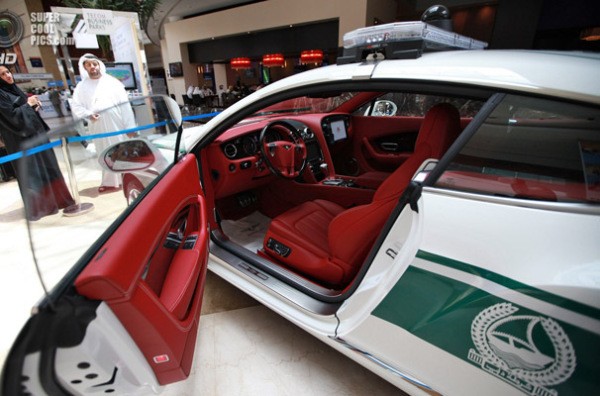 BAE Bentley Continental GT: 200.000 $