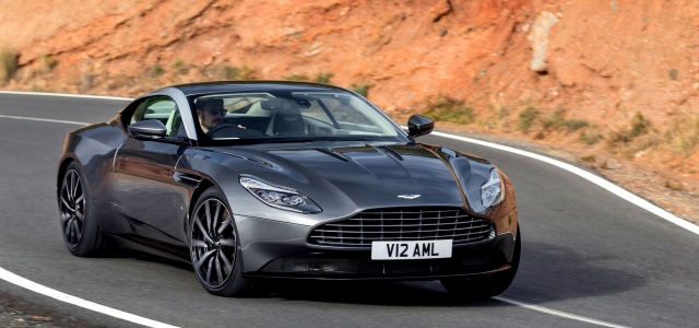 Aston Martin DB11 Cenevre'de tanıtıldı