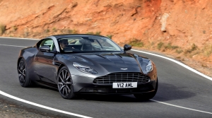 Aston Martin DB11 Cenevre'de tanıtıldı